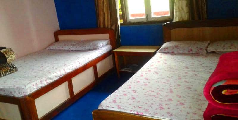 temi homestay bedroom